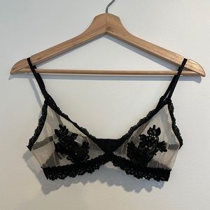 RARE HANKY PANKY BRALETTE